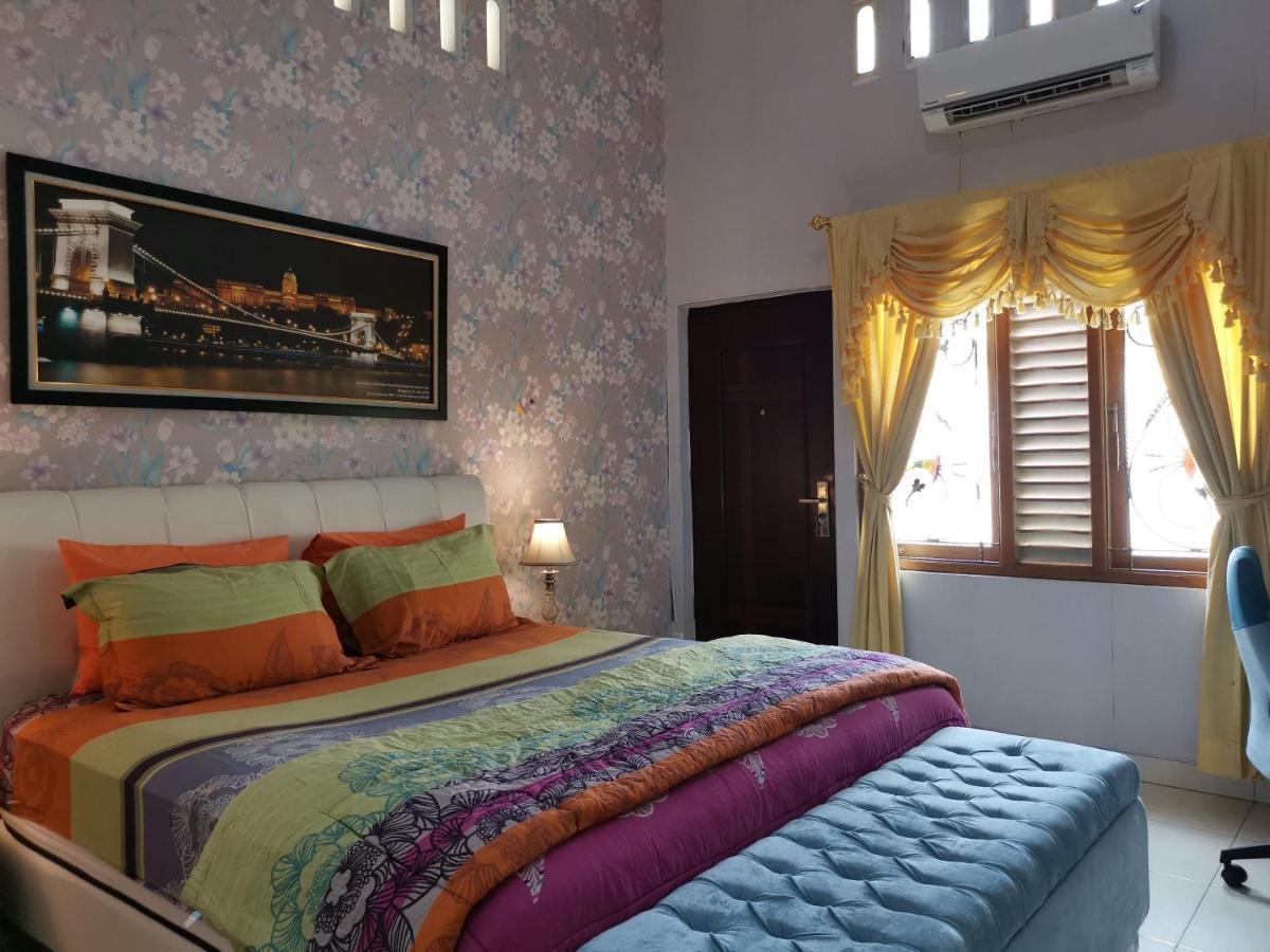 Nariska Suite Homestay Джок'якарта Екстер'єр фото